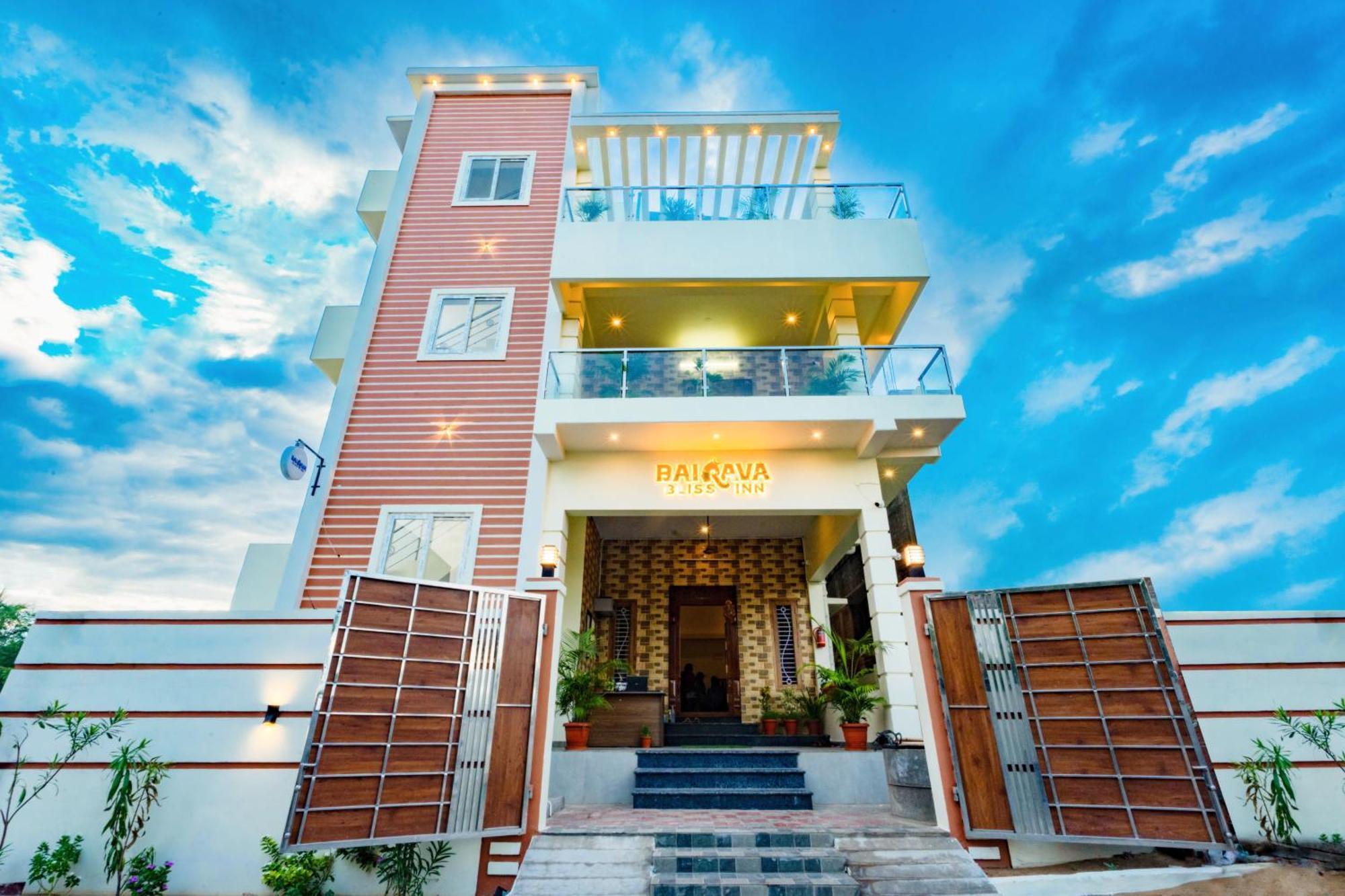 Bairava Bliss Inn Rāmeswaram エクステリア 写真