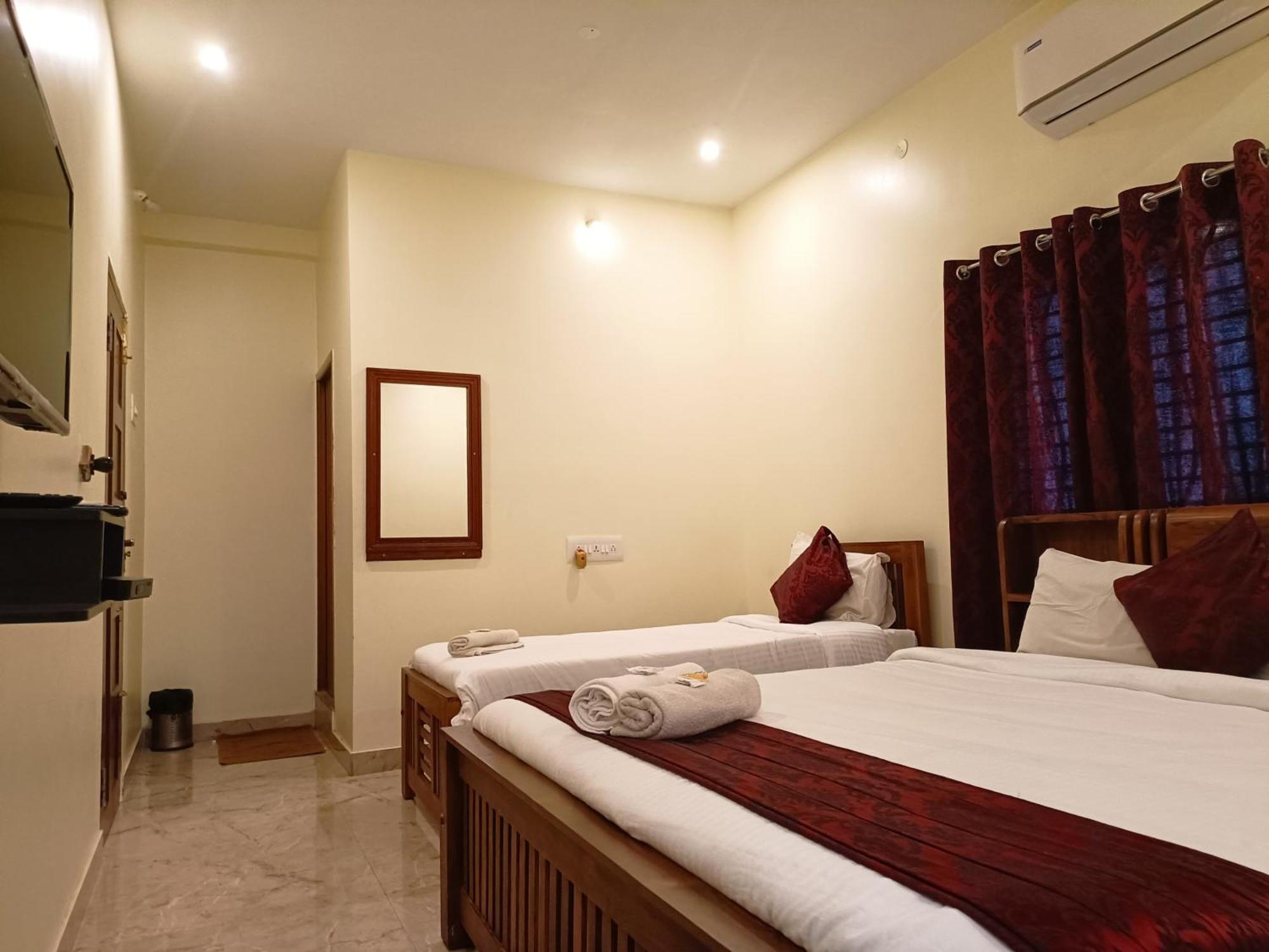 Bairava Bliss Inn Rāmeswaram エクステリア 写真
